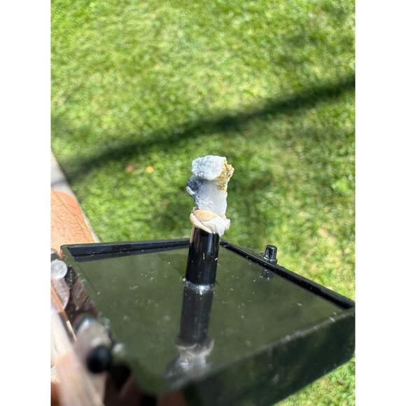 Gold on Quartz - Natural California Gold Specimen in Perky Display Box - #12 - Picture 6 of 9